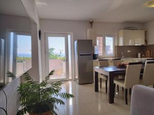 Lela Apartments