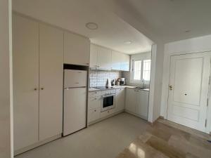 FUENTES DE NERJA A1 1E MENYBER - Apartment with Pool View