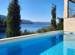 Villa Lukrecia -Stunning Sea View Retreat
