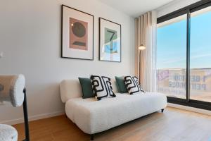 Marina Real III Penthouse - by Welcomely