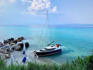 Zeus Sea View Villa with Private Pool, Afytos
