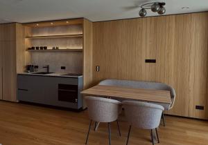 Luxus-Chalet mit privater Sauna, Wellness & Naturteich