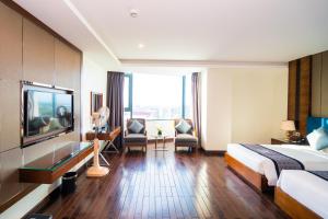 Eagle Hotel