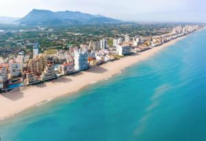 Cami Vall - Typical & Authentic House - Terrace and BBQ - Close to Shops and City Center - 10 min from Valencia Beaches - SPECIAL OFFER NEW ACCOMMODATION