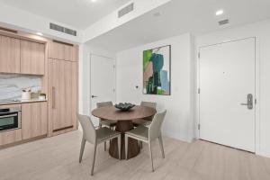 Brickel VIP Retreat 1BR - Only Monthly Stay- Pool , Gym and Business Center