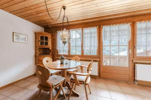 Alpine Apartment by Carista Homes