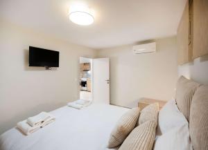 Boukamvillia Apartment, just 500m from Nidri Beach