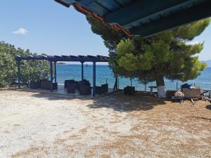 Μπαλκόνι Στο Γαλάζιο