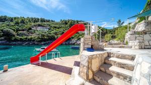 APARTMAN DJONI 2 by Villas Guide