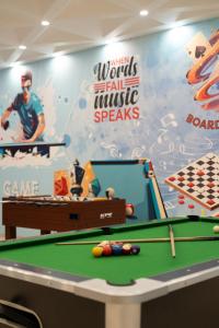 Pinnacle Pure Veg 6BhK With Private pool and Elevator