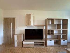 ML RENT - Apartmán ZVOLENSKÁ