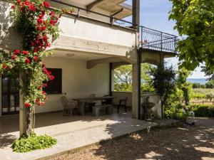 Apartment Rosa Bacara by Interhome