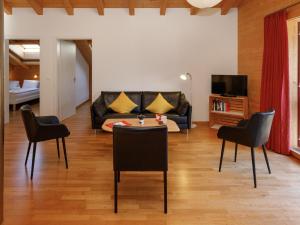 Apartment Chalet Almisgässli by Interhome