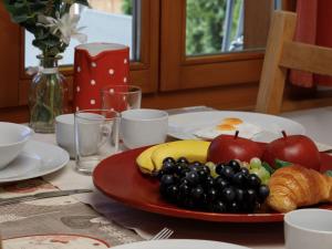 Apartment Chalet Almisräba by Interhome
