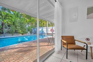 Salt & Palm - Boutqiue Waterfront Villa