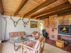 Holiday Home Aika - 1-6km to the fjord by Interhome