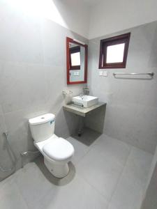 Vivyaana Lodge Budget Rooms