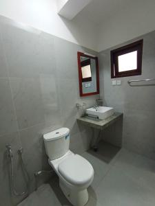 Vivyaana Lodge Budget Rooms