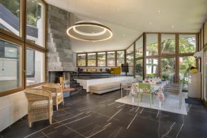 Villa Locchi with private Pier