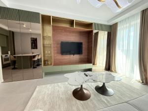 AXXIS Sea Breeze Luxury Apartment