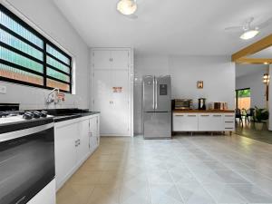 A 200 m da praia - Ar condicionado - Jacuzzi - Wi-Fi - 1 suite