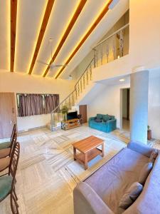 Misty Cove Villa - The Dream Stays ll Big Pvt Pool ll 3 Ac rooms ll Wi-fi