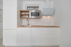 2-Bedroom Apartment in Guargacho, Tenerife