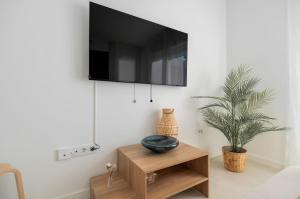 2-Bedroom Apartment in Guargacho, Tenerife