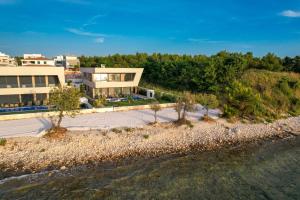 Adria Resort SEAFRONT Luxury Villa A Private Pool