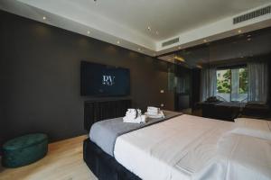 Roberto Verde House SPECTRE Luxury Suite