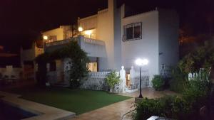 Villa Ruiseñor with sea views & private pool