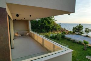 Adria Resort SEAFRONT Luxury Villa A Private Pool