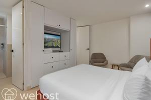 2BR 3th Fl • Terrace Views • close Provenza
