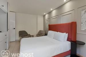 2BR 3th Fl • Terrace Views • close Provenza