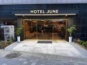 incheon Airport Hotel June