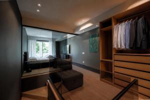 Roberto Verde House SKYFALL Luxury Suite