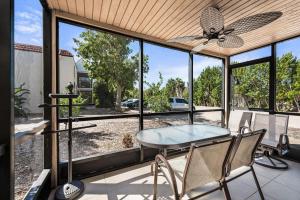 #211 Sanibel Moorings Courtyard View