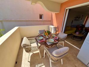 APPART CLIMATISE TERRASSE A 2 MIN DE LA PLAGE