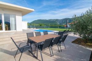 Villa Ivka HEATED POOL and beautiful view