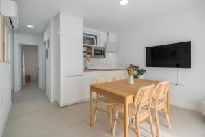 2-Bedroom Apartment in Guargacho, Sur Tenerife
