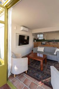 Oasis with large private terrace in Palermo