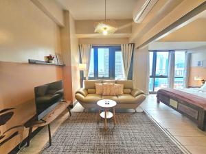 Terracota Glow 1BR Condo near Greenbelt Mall
