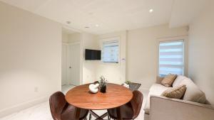 Bright & Brand New 2BR Kerrisdale Suite