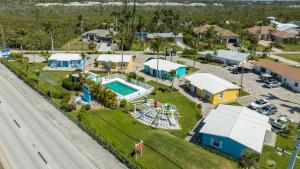 Fort Myers Coastal Retreat