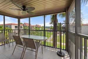 #732 Sanibel Moorings Resort Partial Beach View