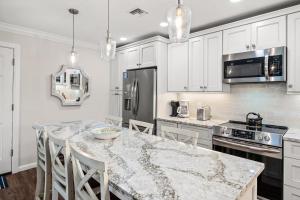 #732 Sanibel Moorings Resort Partial Beach View