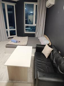 Studio Black Luxury Apartment