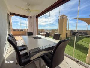 Spacious Penthouse - Large Sun Terraces - HYA01