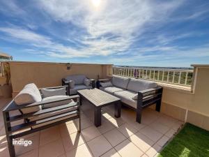 Spacious Penthouse - Large Sun Terraces - HYA01