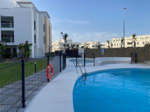 New Designer Apartment with Pool